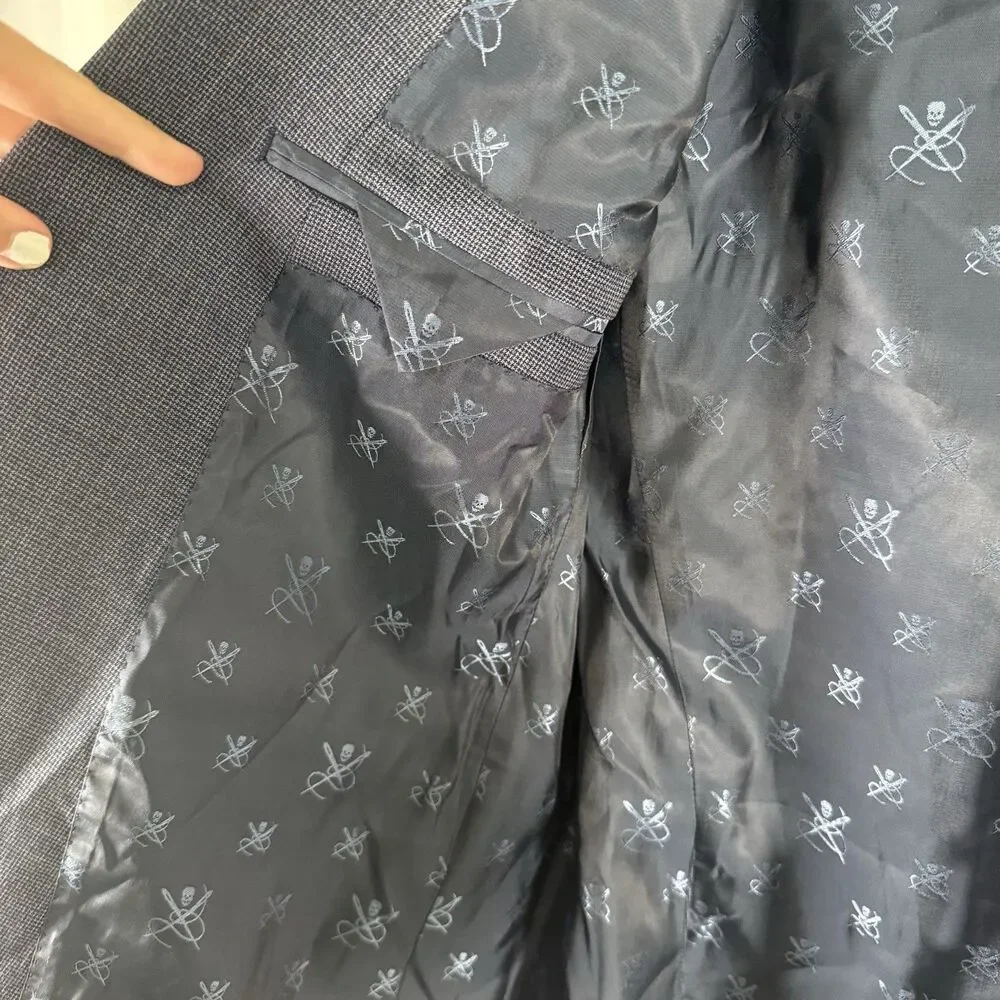 John Varvatos pit 23